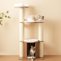 Produktbild von Sweiko Katzenkratzbaum 135 cm mit Katzenhaus und XXL-Stämmen