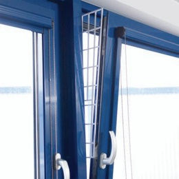 Trixie Schutzgitter für Fenster Seitenteil 62 × 16/7 cm – Bild 1 von 5