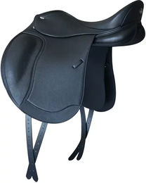 Tekna Letek S-Line Dressursattel aus Leder in Schwarz für Pferde – Bild 1 von 1