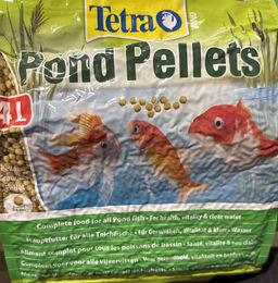 Tetra Pond Pellets Teichfutter für Fische mit Pflanzenproteinextrakten 4 l - 4 l – Bild 1 von 12