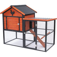 Produktbild von TIAKI Hühnerstall Premium aus Holz in Rot und Braun 2er Pack Maße 166 x 88 x 131,4 cm