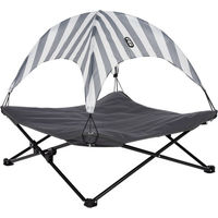 Produktbild von TIAKI Hundematte Sun Stripes für kleine und mittlere Hunde Grau Weiß Polyester Größe L 80 x 80 x 30 cm