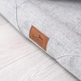 tierlando Orthopädisches Hundebett William Couture mit Memory Foam in Hellgrau 130x100cm – Bild 1 von 2