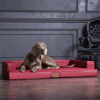 Produktbild von tierlando Orthopädisches Hundesofa Gibson aus Kunstleder mit Visco-Matratze in Dunkelrot 150x100cm