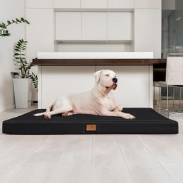 tierlando Oscar Orthopädische Hundematratze aus Kunstleder mit Visco-Schaumfüllung Schwarz XXL 150x100cm – Bild 1 von 8