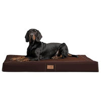 Produktbild von tierlando Oscar VIP Orthopädische Hundematratze mit Visco-Schaumfüllung aus Kunstleder und Velours in Braun 150x100cm