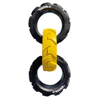 Produktbild von Tonka Flex Tread 3-Ring Tug Hundespielzeug aus Gummi für Welpen 19 cm