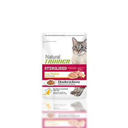 Trainer Natural Adult Sterilised Katzen Nassfutter Stückchen in Sauce mit Truthahn 85g - 24 x 85 g – Bild 1 von 2
