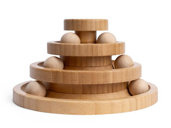 TrendPet Minka Orbit Intelligenzspielzeug aus Bambus für Katzen in Beige – Bild 1 von 8