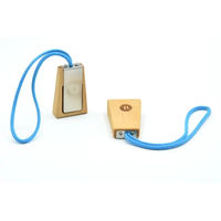 Produktbild von Treusinn Hundeklicker aus Holz für alle Größen