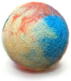 Treusinn Hundespielball Filzy Bunt aus natürlicher Wolle Ø 6 cm – Bild 1 von 1