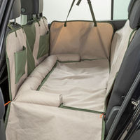 Produktbild von Trixie Auto-Schondecke Wendedecke aus Polyester olivgrün/beige 1,61 x 2,1 m