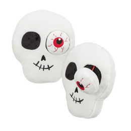 Produktbild von Trixie Halloween Totenkopf Plüschspielzeug für Hunde in Weiß 19 cm