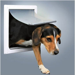 Trixie Hundeklappe 2-Wege Freilauftür mit Tunnel aus Kunststoff Weiß M-XL waterproof – Bild 1 von 5