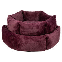 Produktbild von Trixie Katzenbett Stars bordeaux in Rot und Lila aus Polyester ø 60 cm