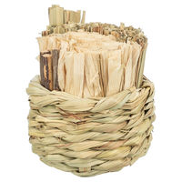 Produktbild von Trixie Korb Gras mit Heu Maisblättern und Holzsticks Natur Knabberspielzeug für Kleintiere