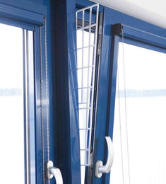 Trixie Schutzgitter für Fenster Seitenteil aus Kunststoff Weiß 62 x 16/7 cm – Bild 1 von 4