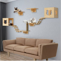 Produktbild von TWSOUL Katzen-Kletterwand aus Holz mit Kratzsäule und Katzenbett für erwachsene Katzen in Natur