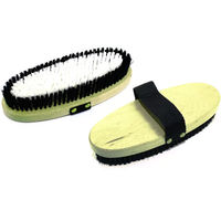 Produktbild von Umbria Equitazione Reitbürste XL aus Nylon in Schwarz und Beige