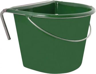 Produktbild von V-Plast Pferdefutterstation aus Kunststoff mit Haken und Griffen in Grün