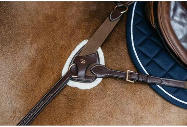 Produktbild von Vegan Lammfell-Schutzpolster für 5-Punkt-Gurtzeug Dy'on