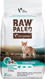 Produktbild von VETEXPERT Raw Paleo Sterilised Chicken&Tuna&Salmon für kastrierte Katzen 2 kg
