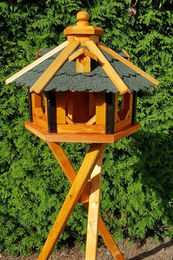 Vogelhaus aus Holz wetterfest mit Ständer (Grün, Größe L) – Bild 1 von 2