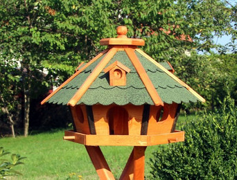 Produktbild von Vogelhaus XL aus Holz mit und ohne Ständer