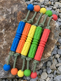 Produktbild von Vollgummi Hundedummy mit Bällen