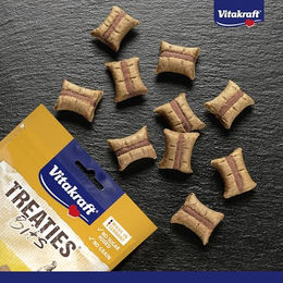 Vitakraft Treaties Bits Hundeleckerli Huhn getreidefrei und ohne Zucker 6 x 120 g - 6 x 120 g – Bild 1 von 6