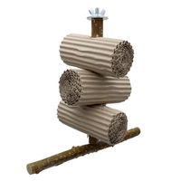 Produktbild von Vogelgaleria Knabber- und Schredderspielzeug aus Naturholz für Wellensittiche Nymphensittiche und Kanarienvögel