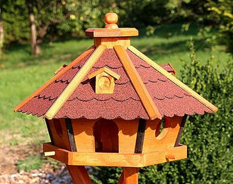 Vogelhaus Typ 24 XXL in Rot aus Holz ohne Ständer – Bild 1 von 1