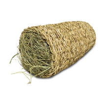 Produktbild von Vogelsberger Wachtelzucht Gras Tunnel aus Heu für Wachteln Kaninchen Hühner und Enten groß - 700 g