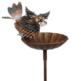 Vogeltränke Bodenfutterstation Eule aus Metall als Gartenstecker und Gartendeko in Bunt und Braun – Bild 1 von 7