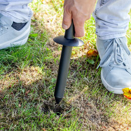 VOSS.garden Vogelhaus Skagen aus Holz mit verzinktem Dach zum Aufhängen oder Aufstellen – Bild 1 von 6