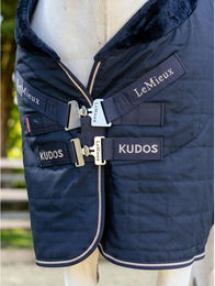 Produktbild von Warmblutdecke für Pferde mit Futter LeMieux Kudos Luxe 100g