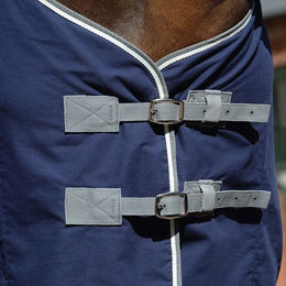 Produktbild von Weatherbeeta Cotton Show Sheet mit Bauchgurten II Standard - dark blue/grey/white 0g