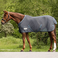 Produktbild von Waldhausen Fliegendecke COMFORT mit Kreuzgurten aus Meshgewebe Kreideblau 125 cm