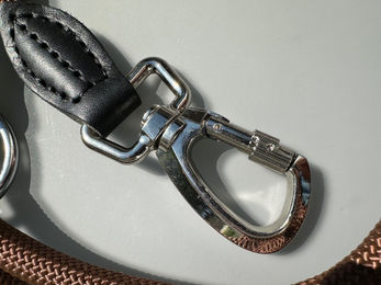 Warenhammer Hundeleine aus Nylon verstellbar mit Sicherheitsverschluss Braun 2 Meter – Bild 1 von 2