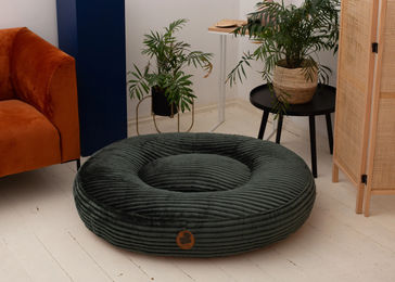 Produktbild von Wau-Bed Hundebett Kuschelcord Linde Oval Grün Größe M 100x80cm