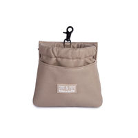 Produktbild von Wau-Pack Futterbeutel aus Wildleder in Taupe und Schwarz