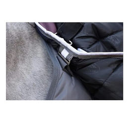 Produktbild von Weatherbeeta Comfitec Channel Quilt II Pferdedecke mit abnehmbarem Halsausschnitt Mittelgroß Kastanienbraun/Grau