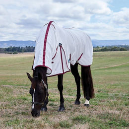 Produktbild von WeatherBeeta Comfitec Essential Fliegendecke Kombination aus Polyester