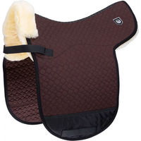 Produktbild von Werner Christ Champ D Dressur Satteldecke aus Lammfell in Braun für Warmblut Pferde