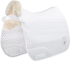 Werner Christ Dressur Schabracke Champ DR mit Lammfell für Warmblut in Weiß/Natur – Bild 1 von 3