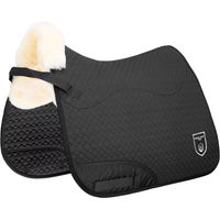 Produktbild von Werner Christ Dressurschabracke Champ mit echtem Lammfell für Warmblut Pferde