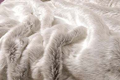 Wohnen & Accessoires Hundedecke aus Webpelz Silberfuchs Grau 60x90 – Bild 1 von 2