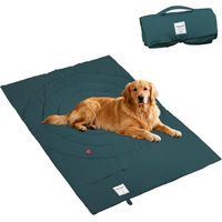 Produktbild von wohnTRAUM24 Hundematte für Hunde wasserdicht und rutschfest aus Polyester Grün 95x65 cm