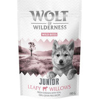 Produktbild von Wolf of Wilderness Wild Bites Junior Leafy Willows Hundesnack Kalb und Huhn 3 x 180 g getreidefrei - 3 x 180 g