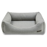 Produktbild von Wolters Hundebett Dream-Well Hero Grau Größe M